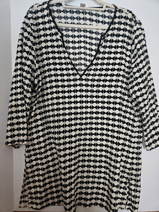 J. Crew Tops - J.Crew Black White Geometric Crinkle Gauze Beach Tunic Swim Cover Up Sz XL